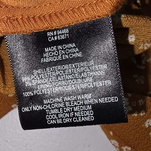 BCBG Women's Floral Wrap Crop Top Tie Front Balloon Sleeves Boho Cottagecore - Picture 6 of 7